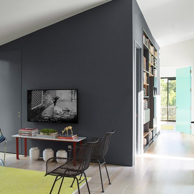 The Best Storage Solutions for a Minimalist Living Room