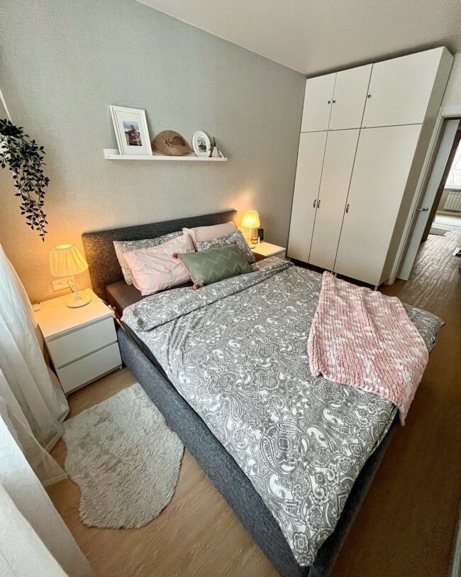 How to Layer Decor and Textures in Small Bedrooms